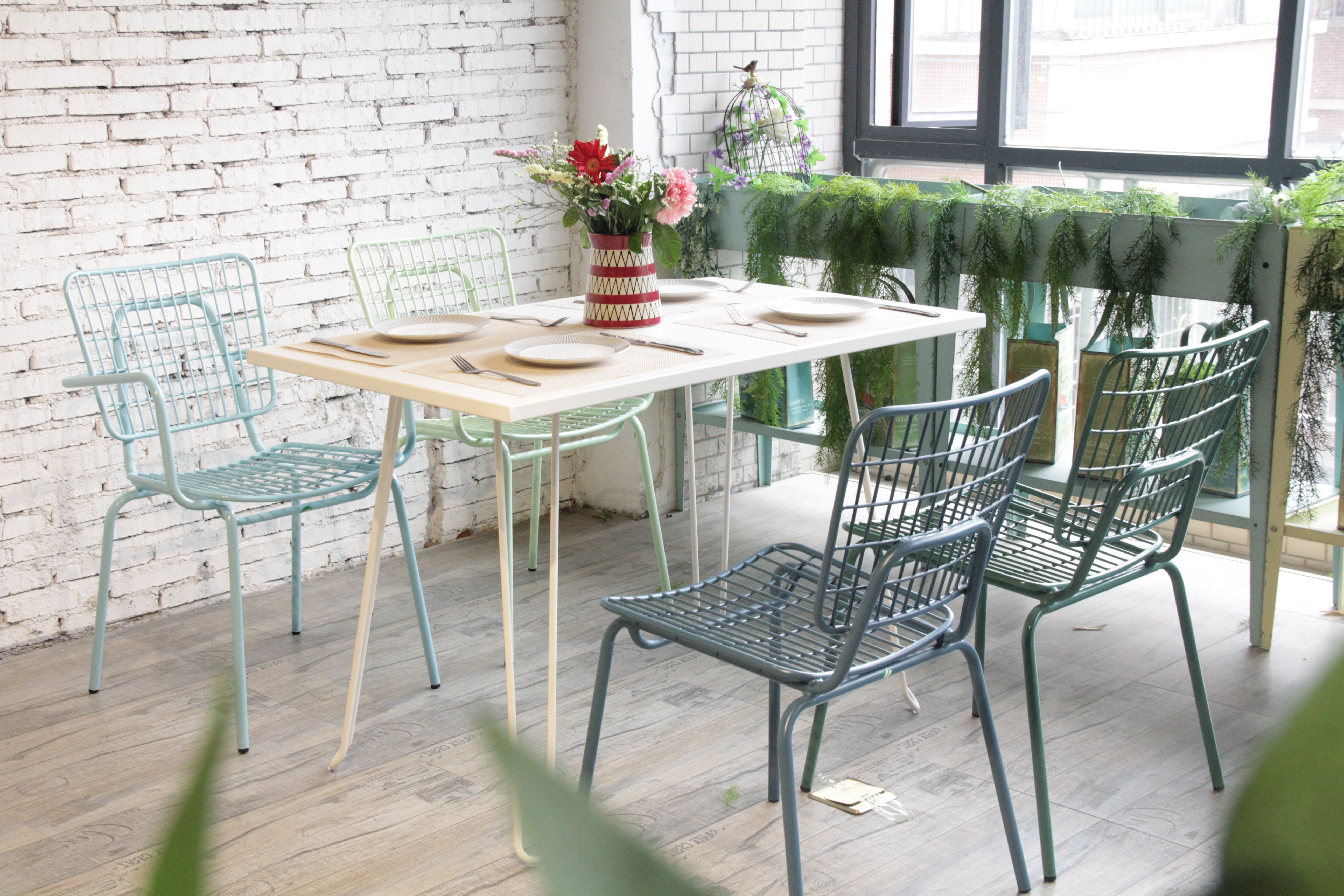 metal wire chair